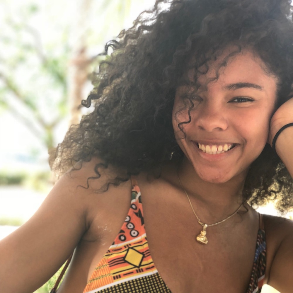 Meet your Posher, Larelle